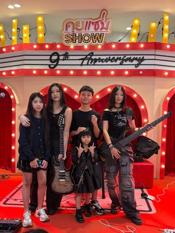 PETCH PettyRock · คุยแซ่บโชว์ ออนเฟส เซ็นทรัล ปิ่นเกล้า · 1 / 99