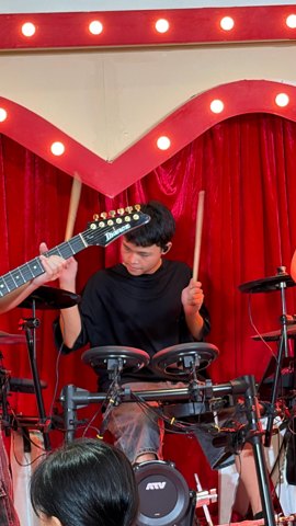 PETCH PettyRock · คุยแซ่บโชว์ ออนเฟส เซ็นทรัล ปิ่นเกล้า · 21 / 99