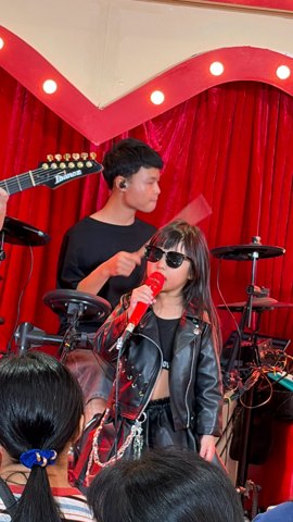 PETCH PettyRock · คุยแซ่บโชว์ ออนเฟส เซ็นทรัล ปิ่นเกล้า · 39 / 99