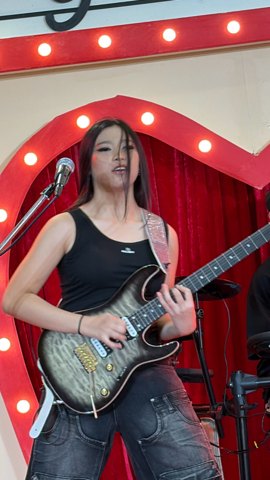 PETCH PettyRock · คุยแซ่บโชว์ ออนเฟส เซ็นทรัล ปิ่นเกล้า · 82 / 99
