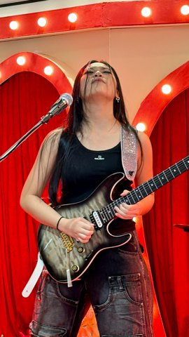 PETCH PettyRock · คุยแซ่บโชว์ ออนเฟส เซ็นทรัล ปิ่นเกล้า · 90 / 99