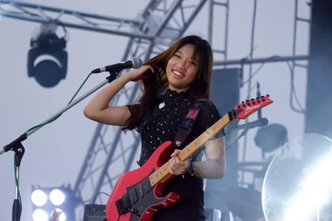 PETCH PettyRock · ภาพเดี่ยว 15 / Solo portrait 15