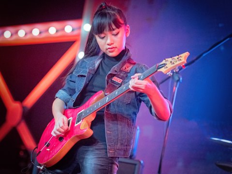 PETCH PettyRock · ภาพเดี่ยว 25 / Solo portrait 25