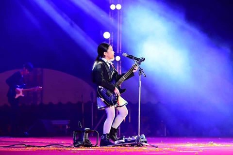 PETCH PettyRock · ภาพเดี่ยว 47 / Solo portrait 47
