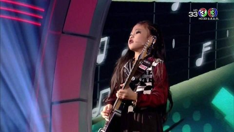 PETCH PettyRock · ภาพเดี่ยว 52 / Solo portrait 52