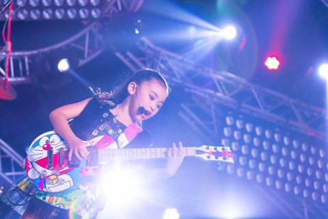 PETCH PettyRock · ภาพเดี่ยว 56 / Solo portrait 56
