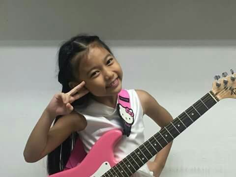 PETCH PettyRock · ภาพเดี่ยว 57 / Solo portrait 57
