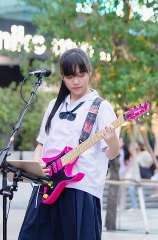 PETCH PettyRock · ภาพเดี่ยว 69 / Solo portrait 69