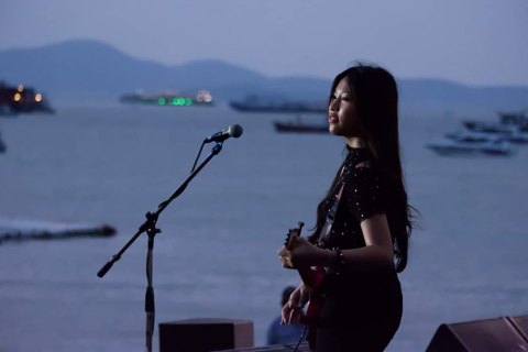 PETCH PettyRock · ภาพเดี่ยว 72 / Solo portrait 72