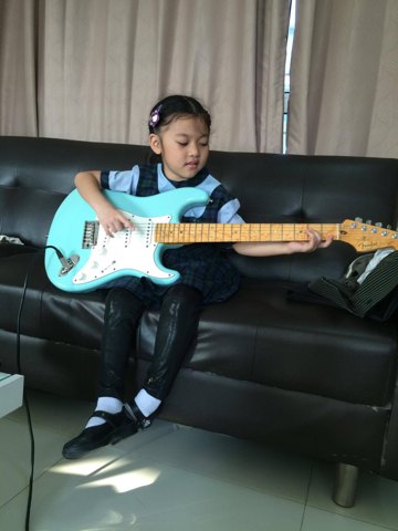 PETCH PettyRock · ภาพเดี่ยว 79 / Solo portrait 79