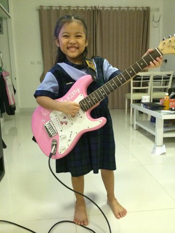PETCH PettyRock · ภาพเดี่ยว 117 / Solo portrait 117