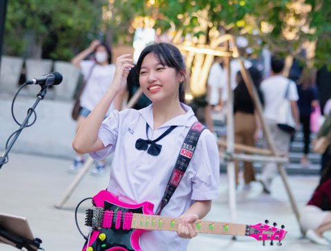 PETCH PettyRock · ภาพเดี่ยว 144 / Solo portrait 144